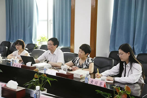 不朽情缘mg官网临床前研究副总裁兼机构负责人彭双清教授，药效部执行主任董文心，药代安评项目负责人龙娜等