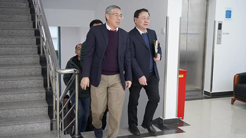 上海市浦东新区政府副区长吴强等调研不朽情缘mg官网生物医药